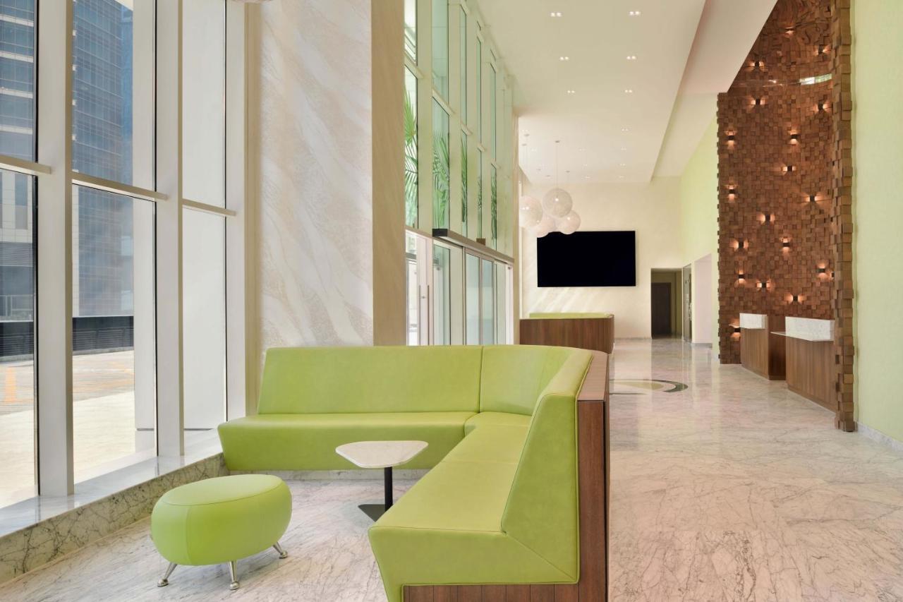 Element By Westin City Center Doha Exterior foto The interior of the hotel